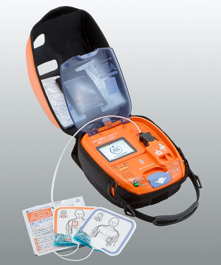写真:AED3250
