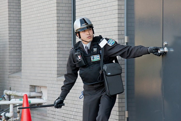 写真:「システム行動コンテスト」での外周点検の審査