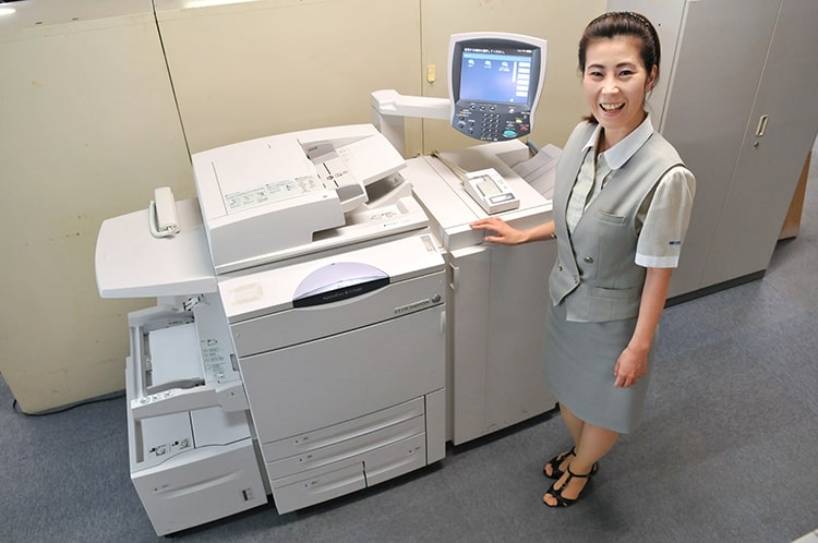 写真:1台で4つの機能を持つ複合機を導入