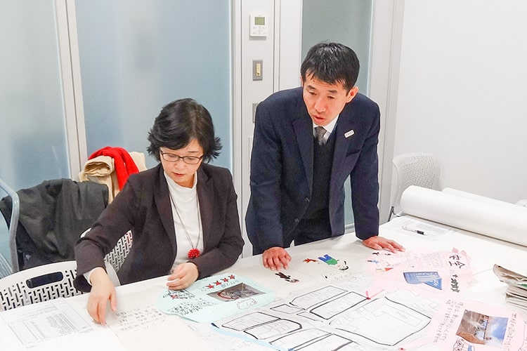 写真：審査会の様子