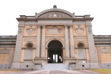 奈良国立博物館
