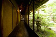 京のじゅばん&町家の美術館 紫織庵