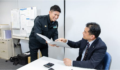 写真：OJT（トレーニング期間）